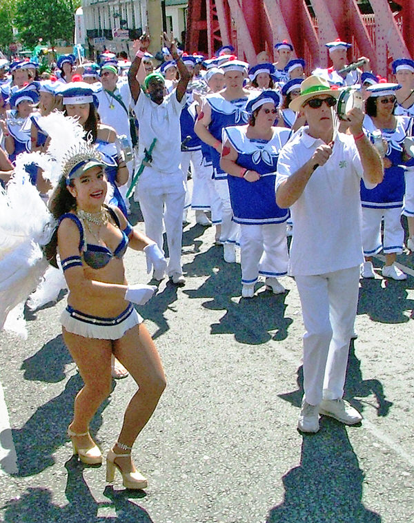Paul Marwood leading the tamborims for the London School of Samba at 2006 Notting Hill Carnival