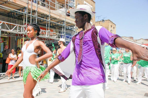 2014 Waterloo Carnival with London School of Samba Dancers Nay Nay Gapomo and Kanika Findley-Chin