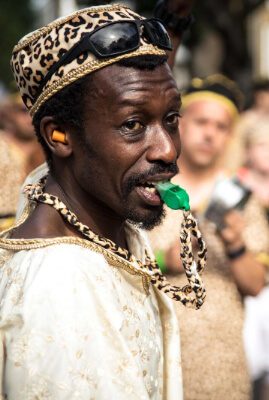 Carnival 2017 - Mestre Fred leading the band with whistle in mouth