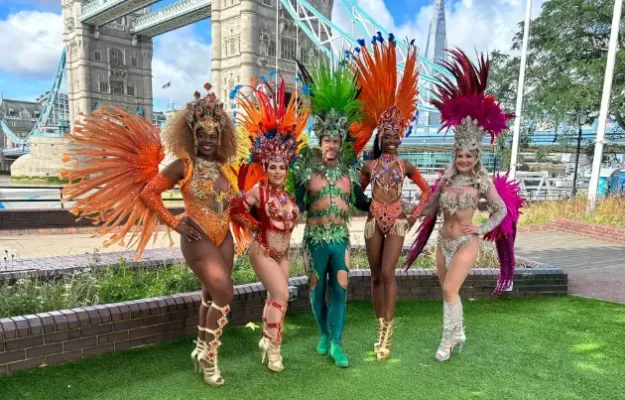 LNYDP - five dancers in front of Tower Bridge